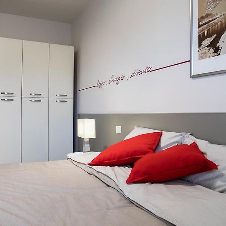 Domus Blu Parma Hotel Luaran gambar